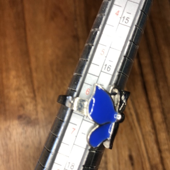 3/$25 Set 5 Butterfly Rings - Picture 7 of 9